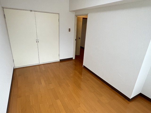 コーポ光南第一（４０２号室）【寝室】