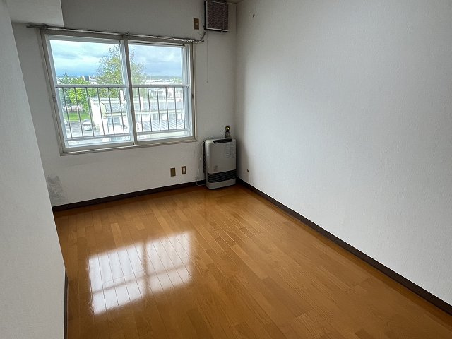 コーポ光南第一（４０２号室）【寝室】