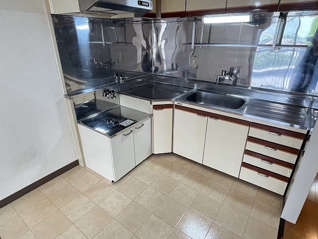 コーポ光南第一（４０２号室）【キッチン】