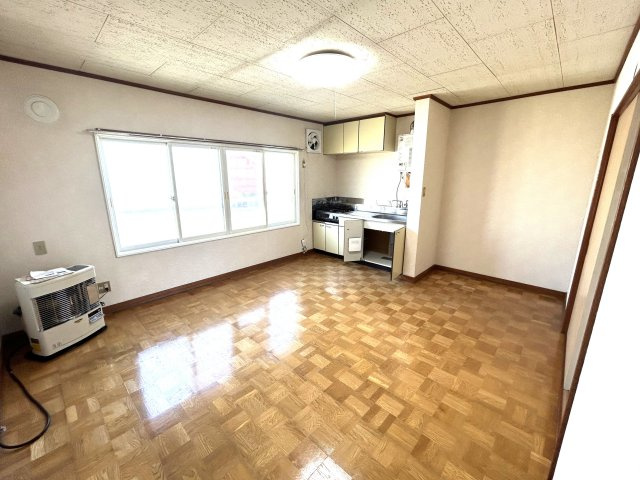 コーポヒロ【居間・リビング】