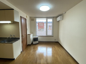 ハイツたちばな【居間・リビング】