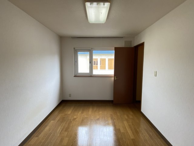 ハイツたちばな【寝室】