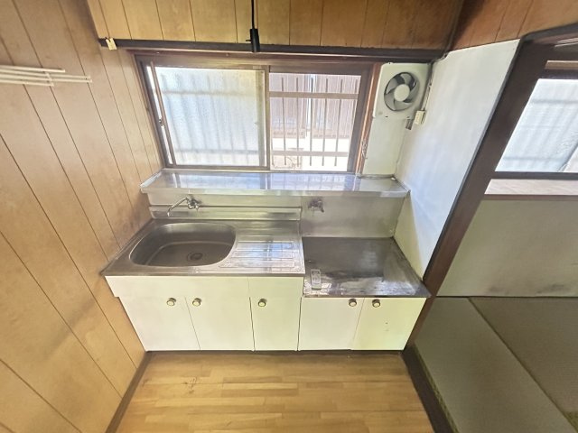 下白川町1丁目貸家【キッチン】