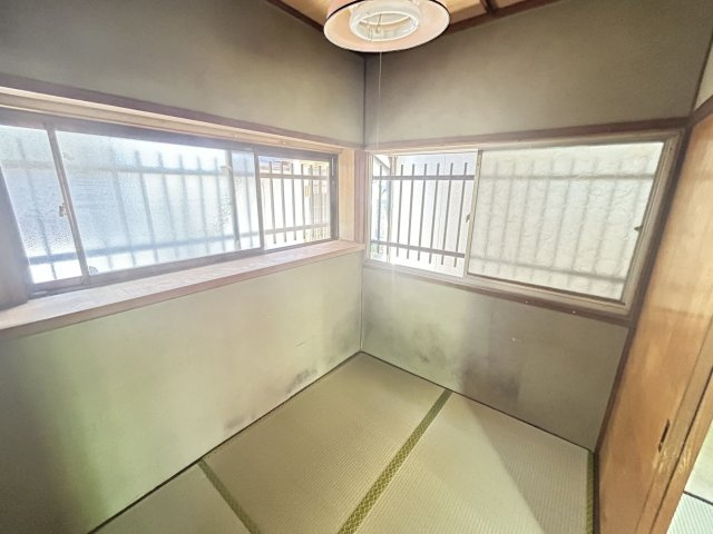 下白川町1丁目貸家【和室】