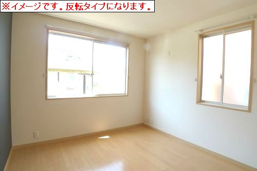 大きな窓で明るい洋室★