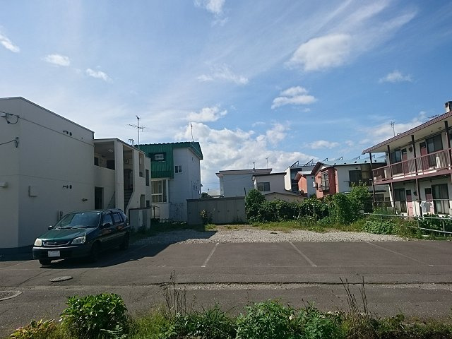 パールハイツＢ【駐車場】