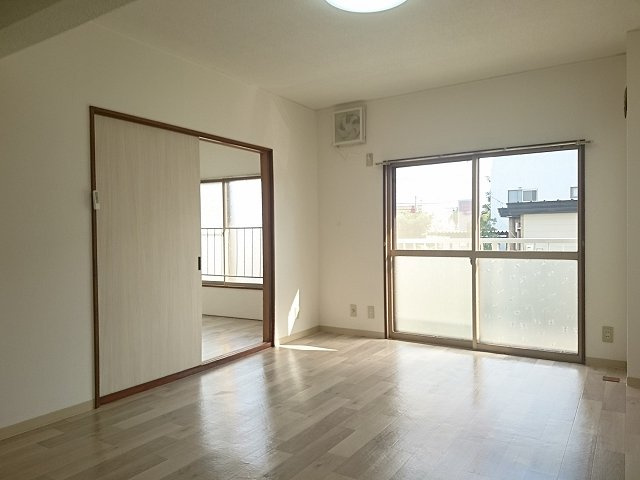 パールハイツＢ【居間・リビング】