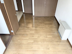 エレガントハウス【居間・リビング】