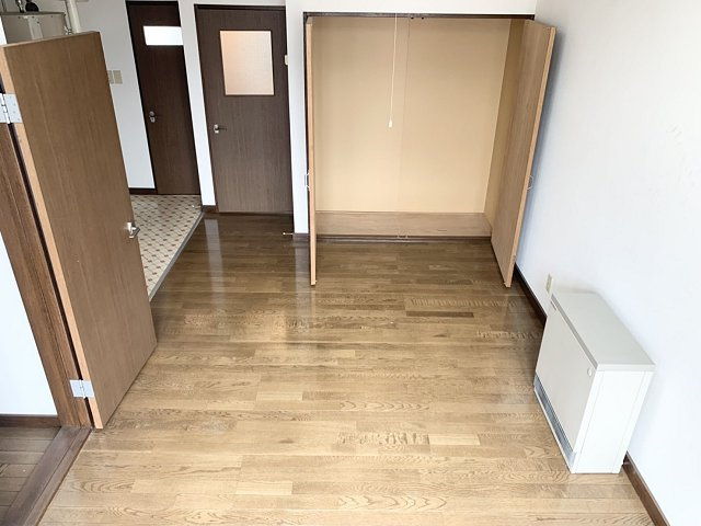 エレガントハウス【寝室】