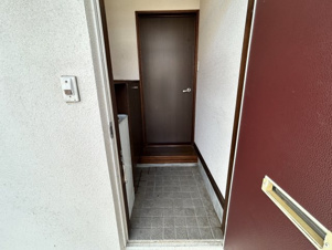 コーポラス大倉【玄関】