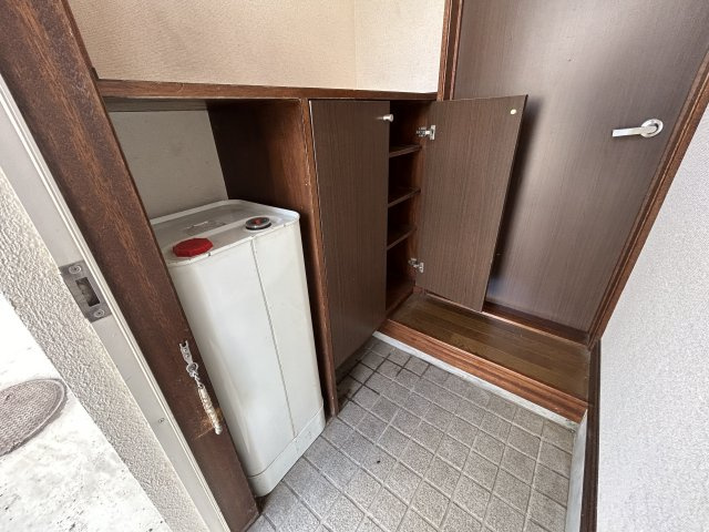 コーポラス大倉【玄関】