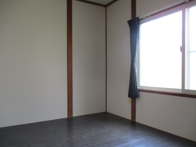 マルエマンション【洋室】