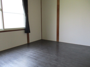 マルエマンション【洋室】