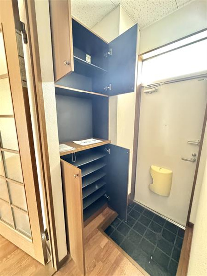 玄関の収納力も◎