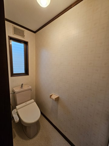 鳥取市若葉台南6丁目  中古戸建て【トイレ】