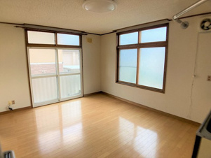 司ハイツ【居間・リビング】