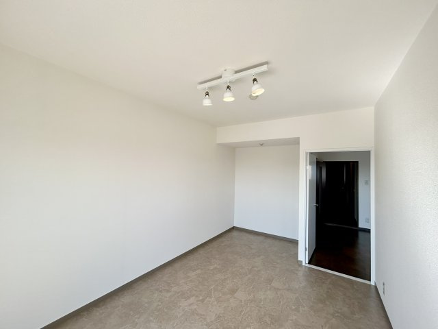 ファミール須ケ口【洋室】