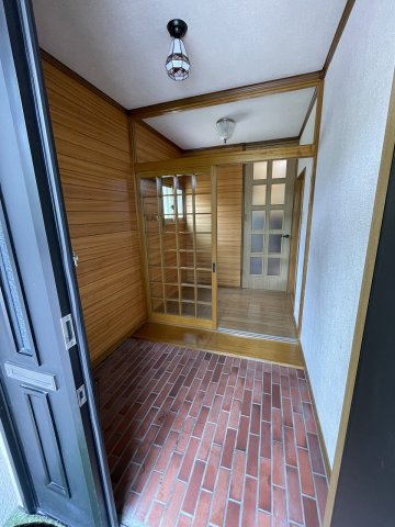 小樽市富岡１丁目の中古一戸建【玄関】