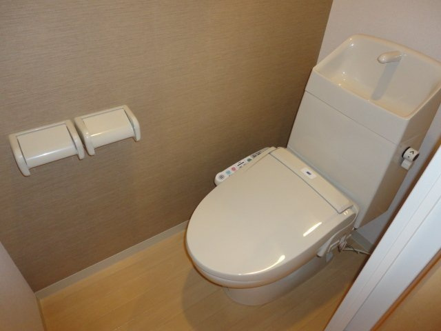 シャワー付トイレ