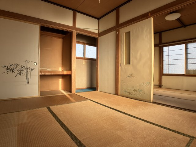 愛国東３丁目39-1082売家【和室】