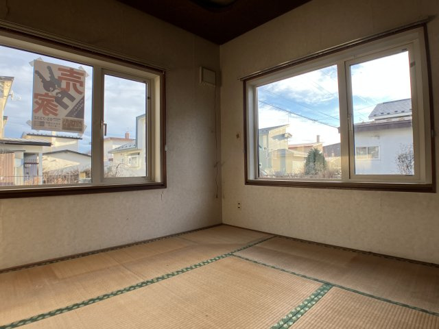 愛国東３丁目39-1082売家【和室】