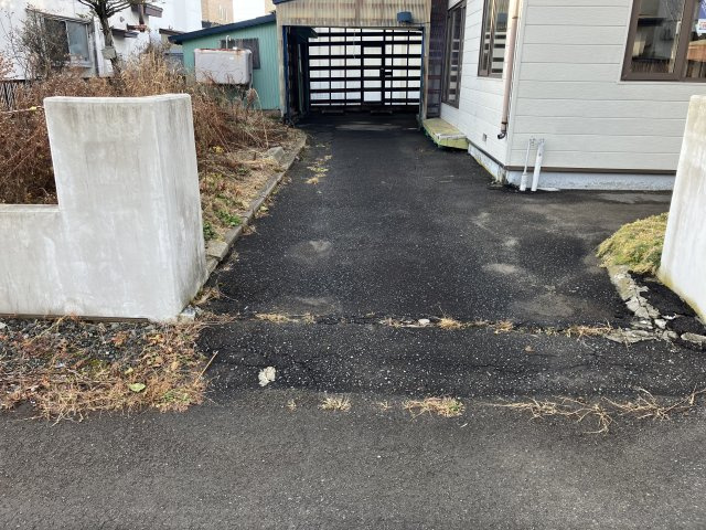 愛国東３丁目39-1082売家【駐車場】