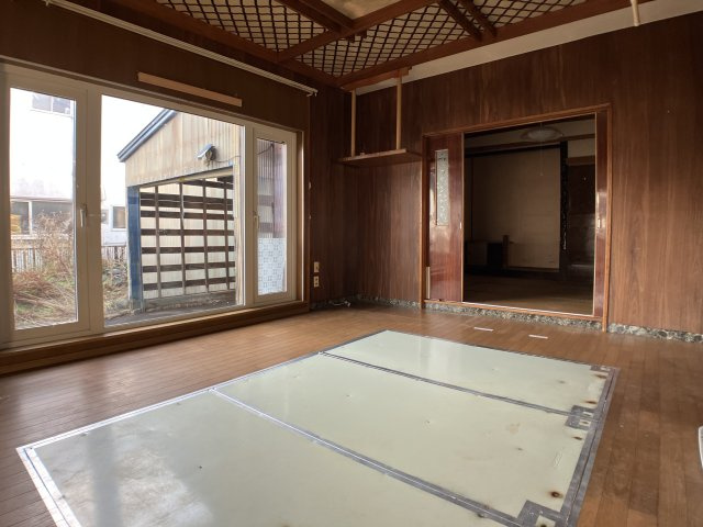 愛国東３丁目39-1082売家【居間・リビング】