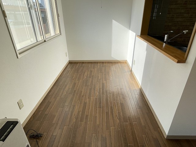 サンブライトハイツⅣ【居間・リビング】