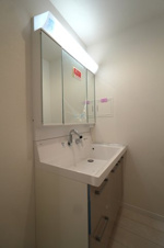 川口青木ローヤルコーポ【独立洗面台】