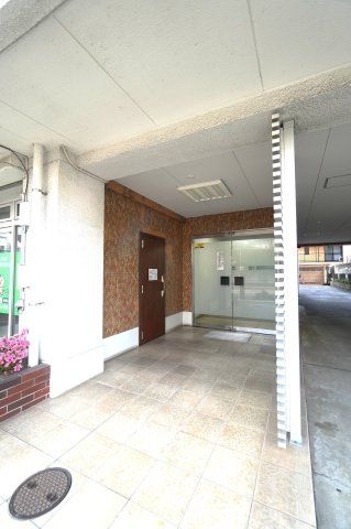 川口青木ローヤルコーポ【エントランス】