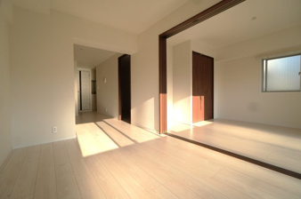 川口青木ローヤルコーポ【居間・リビング】