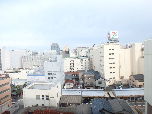 ダイアパレス本町【展望】共用通路からの眺望です！
