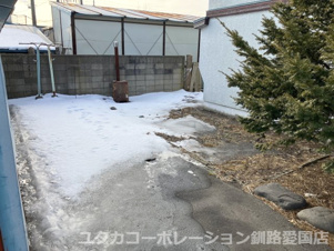 若草町3-28売家【駐車場】