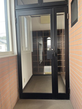 盛岡市北松園４丁目の店舗戸建【玄関】
