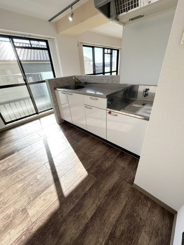 八幡マンション【キッチン】