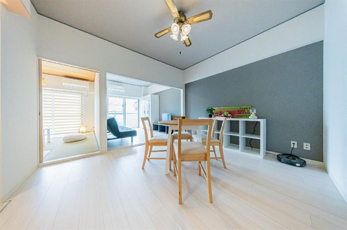 天井が高く広く感じるマンションです
