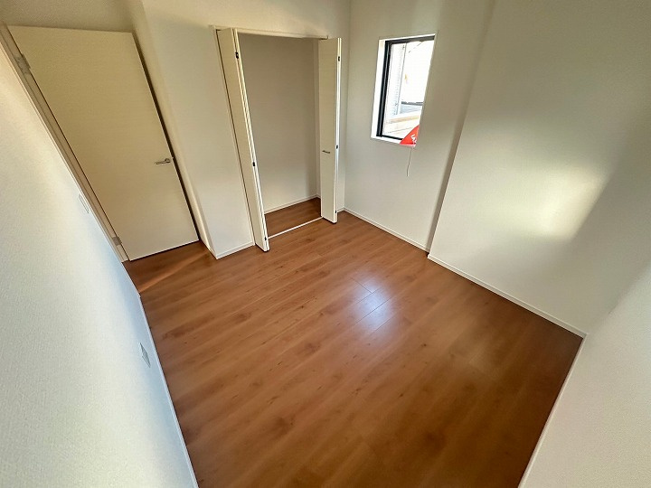 クローゼットがあるため、お部屋にはいっぱいインテリアを置くことが出来ます