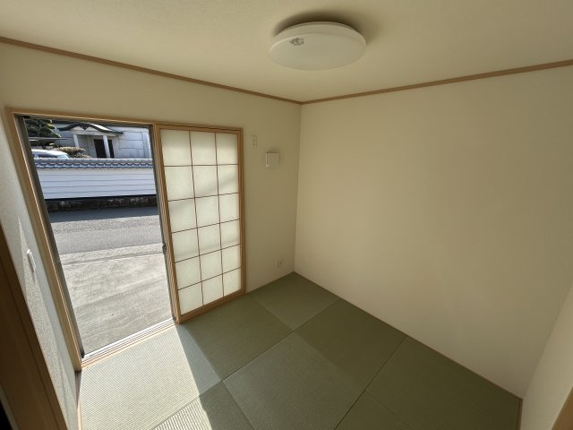 諏訪町３丁目売家【和室】