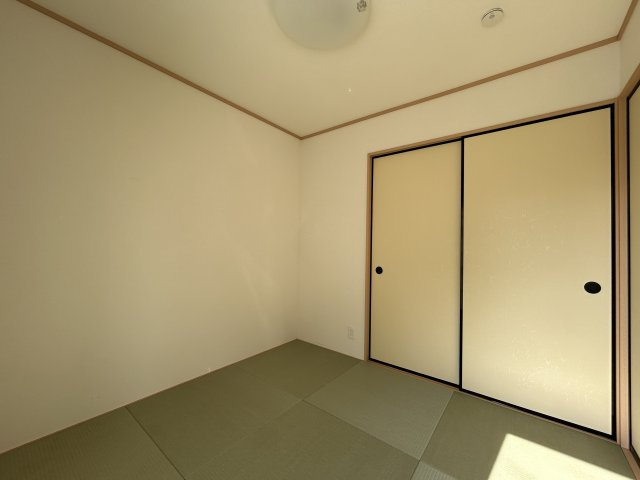 諏訪町３丁目売家【和室】