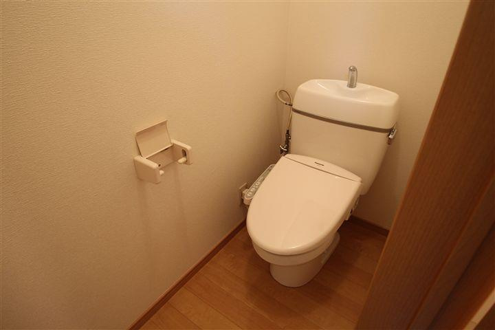 やっぱりウォシュレット付き！
