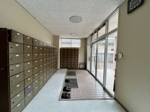 ジョイタウンはるひ【玄関】