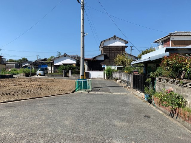 手鎌売地【前面道路含む現地写真】