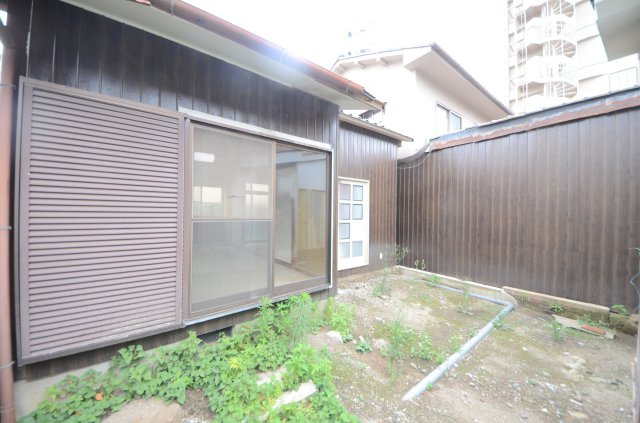 上鍛冶町【庭つき】