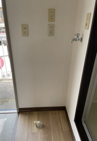 メゾン八幡町【洗面所】