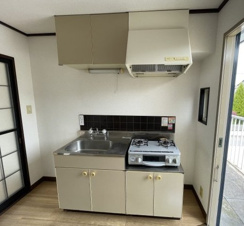 メゾン八幡町【キッチン】