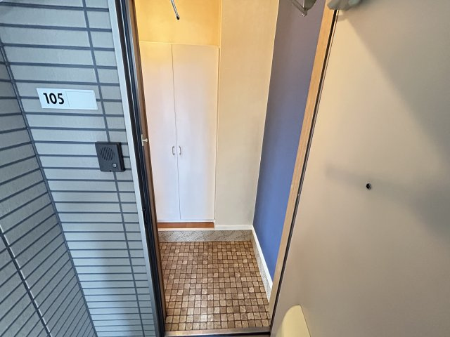 ヴィラ・ナヴォーナ【玄関】