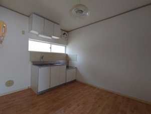 エステートピア北大宮【居間・リビング】