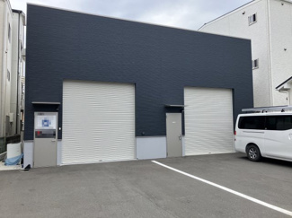 建築中