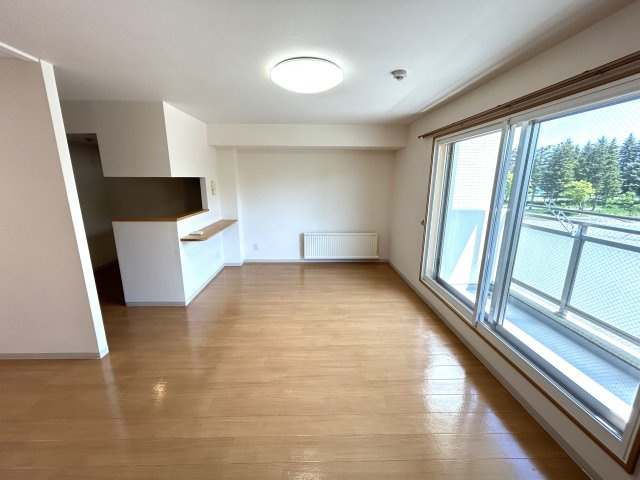 アビタ新緑【居間・リビング】