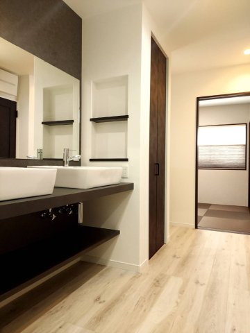 鳥取市江津中古戸建て【洗面所】